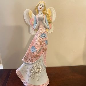 Mia Flora Figurine